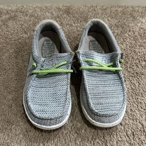 Hey Dudes Kids size 1